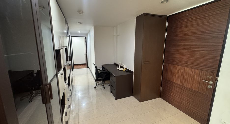 Condo en alquiler de 2 habitaciones en Watthana, Bangkok