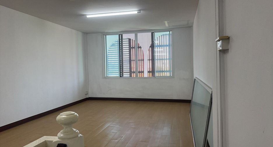For rent 5 bedrooms office in Suan Luang, Bangkok