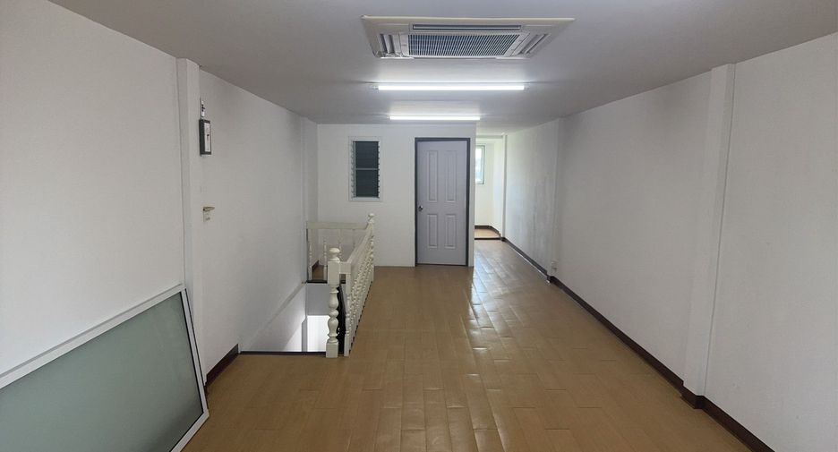 For rent 5 bedrooms office in Suan Luang, Bangkok