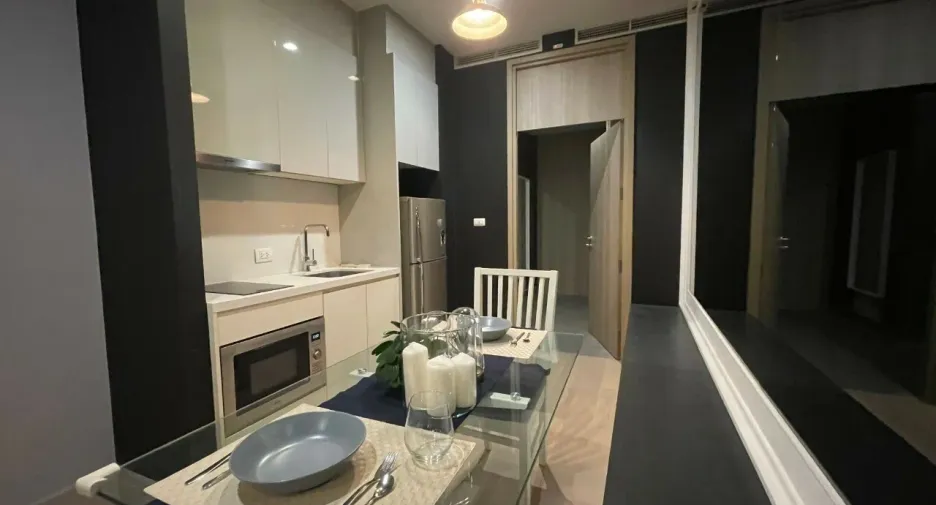 For rent 1 bed condo in Pathum Wan, Bangkok