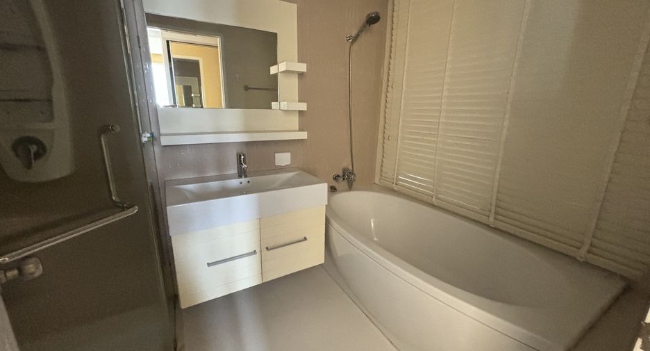 Condo en alquiler de 2 habitaciones en Watthana, Bangkok