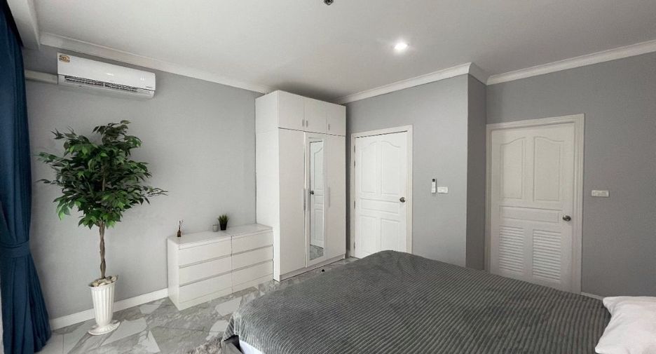 For rent 3 bedrooms apartment in Mueang Phuket, Phuket