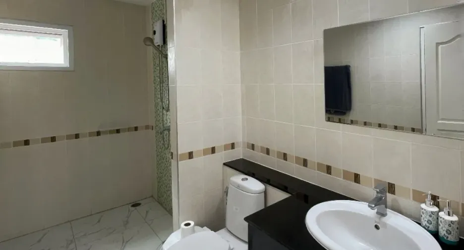 For rent 3 bedrooms apartment in Mueang Phuket, Phuket