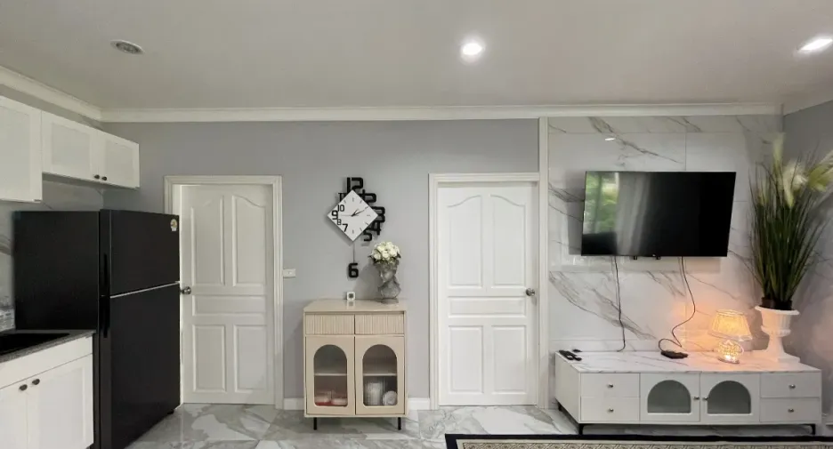 For rent 3 bedrooms apartment in Mueang Phuket, Phuket