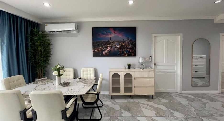 Apartamento en alquiler de 3 habitaciones en Mueang Phuket, Phuket