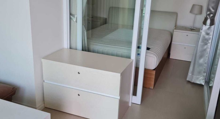 For sale 1 bed condo in Sathon, Bangkok