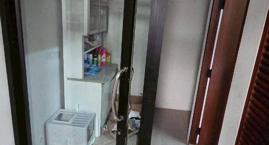 For rent 5 bedrooms house in Chatuchak, Bangkok