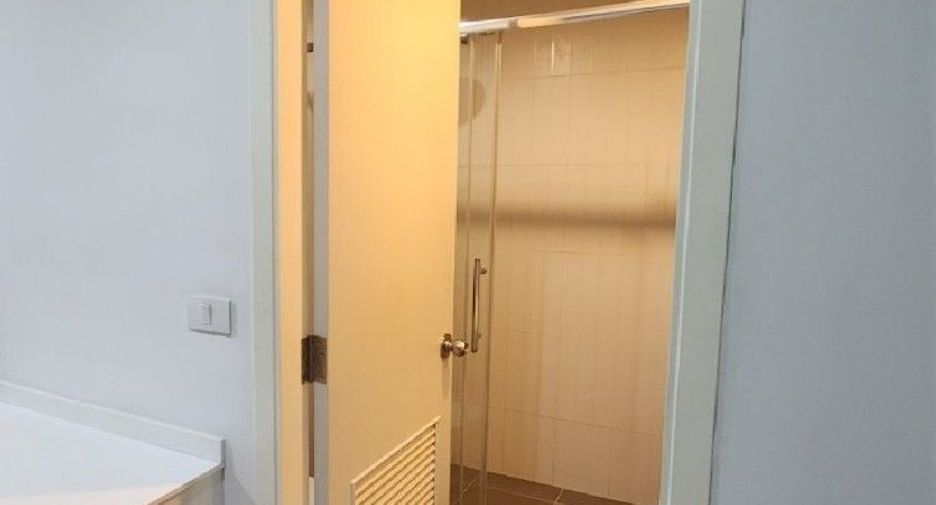 Аренда 2 спальни кондо в Пхаси Чароен, Бангкок