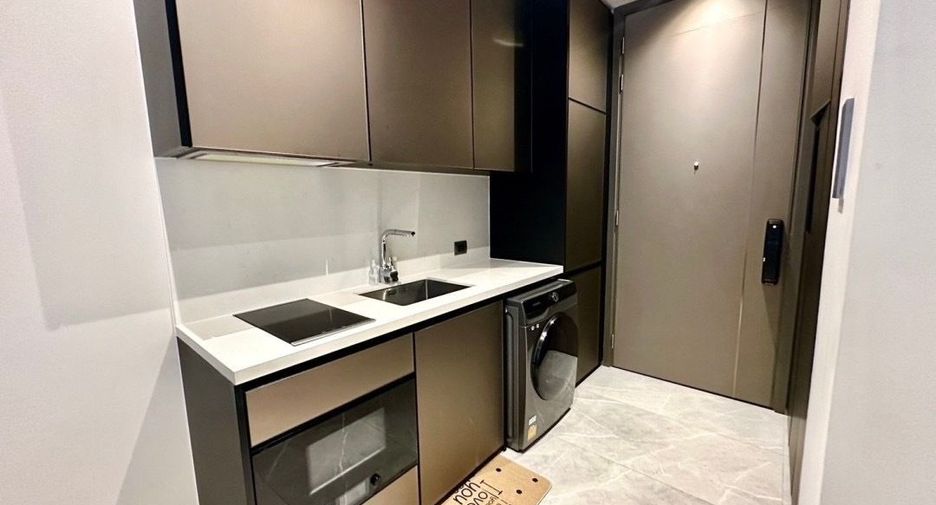 For rent 1 bed condo in Khlong Toei, Bangkok