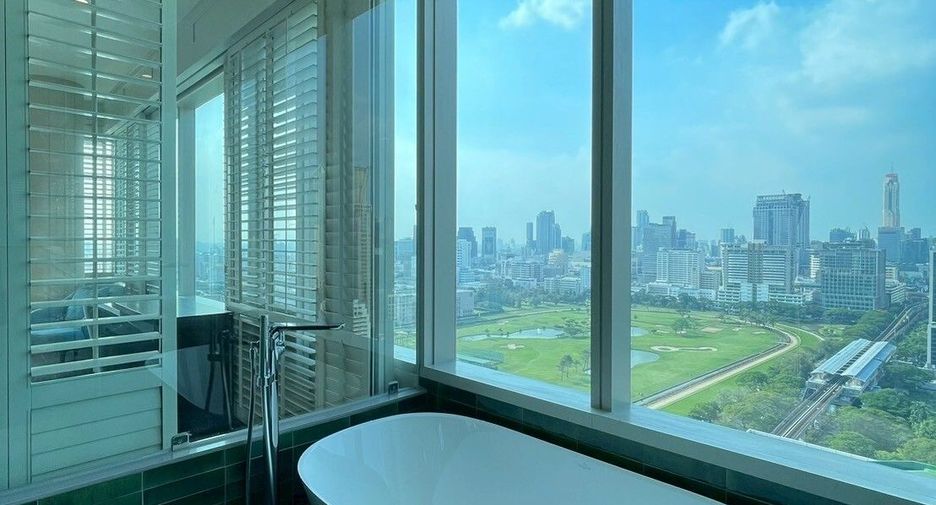 Condo en venta de 4 habitaciones en Pathum Wan, Bangkok