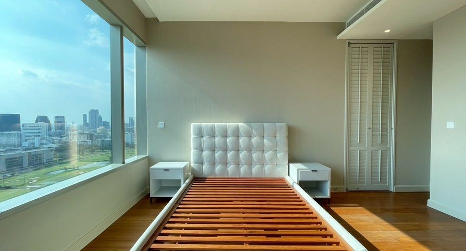 Condo en venta de 4 habitaciones en Pathum Wan, Bangkok