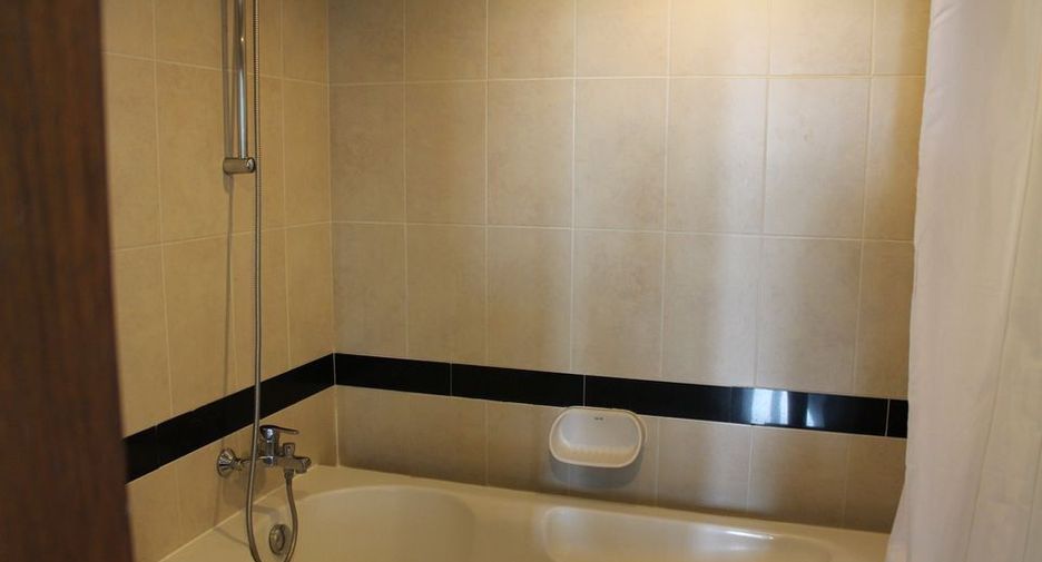 For rent 1 bed condo in Sathon, Bangkok