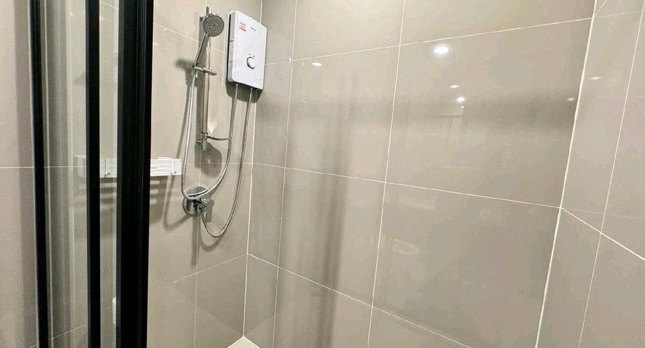 Wohnung zur Miete mit 2 Zimmer in Huai Khwang, Bangkok