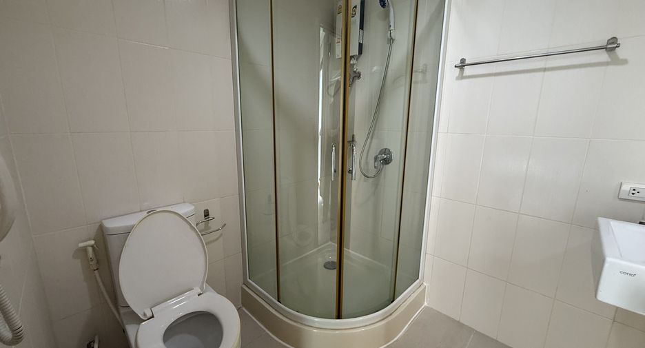 For rent 2 bedrooms apartment in Chatuchak, Bangkok