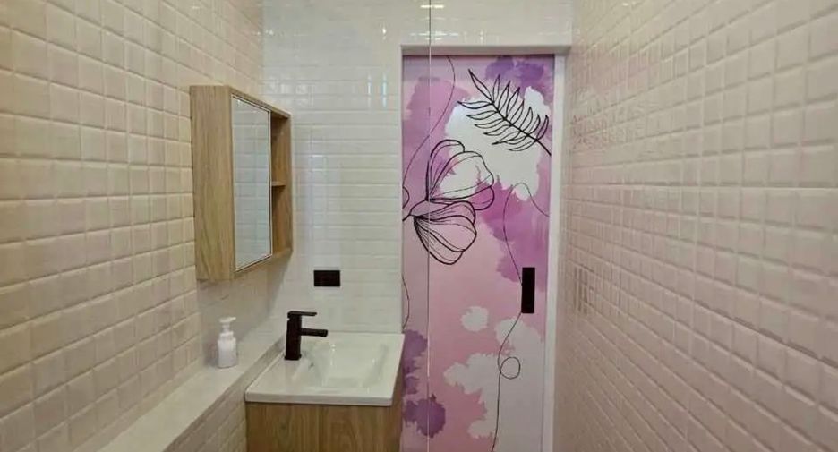 For rent 4 bedrooms house in Lat Krabang, Bangkok