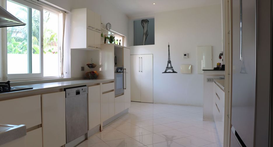 Casa en venta de 4 habitaciones en Mueang Phuket, Phuket