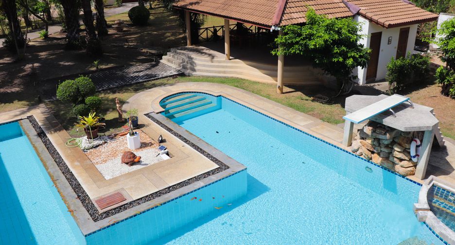 Casa en venta de 4 habitaciones en Mueang Phuket, Phuket