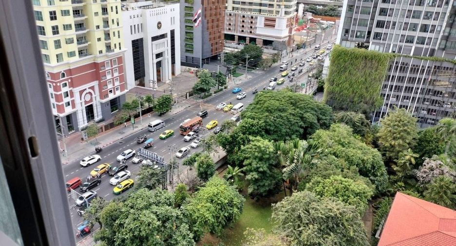 For rent 1 bed condo in Pathum Wan, Bangkok
