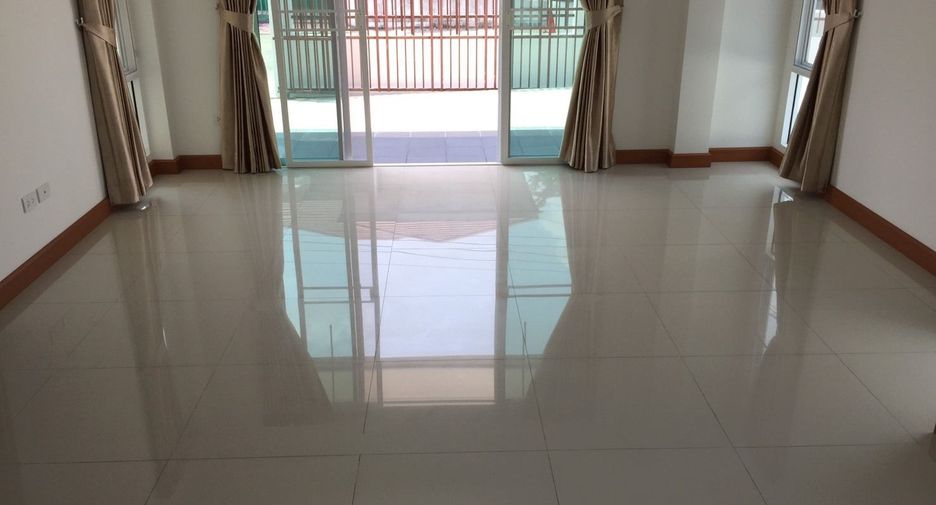 Haus zur Miete mit 3 Zimmer in Phra Pradaeng, Samut Prakan