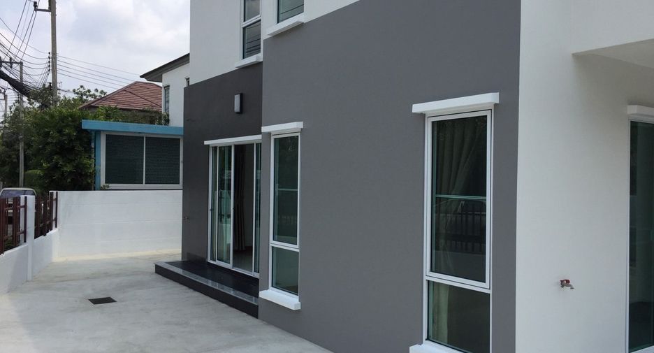 Haus zur Miete mit 3 Zimmer in Phra Pradaeng, Samut Prakan
