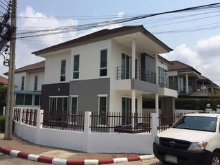 For rent 3 bedrooms house in Phra Pradaeng, Samut Prakan