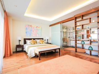 For rent 2 bedrooms condo in Phaya Thai, Bangkok