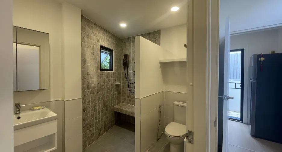 For rent 1 bed townhouse in Thalang, Phuket
