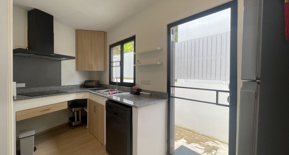 For rent 1 bed townhouse in Thalang, Phuket