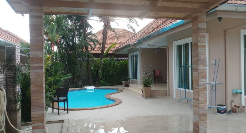 For rent 2 bedrooms villa in Mueang Phuket, Phuket