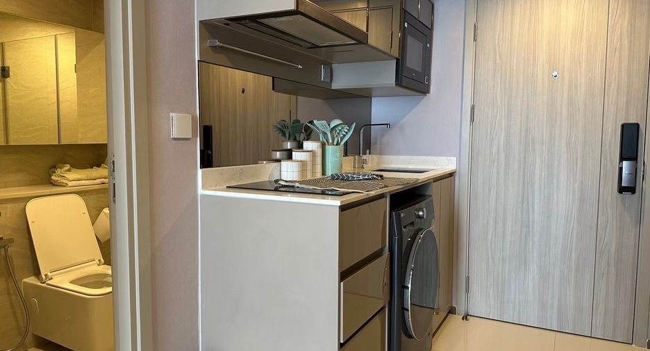 For sale 1 bed condo in Ratchathewi, Bangkok