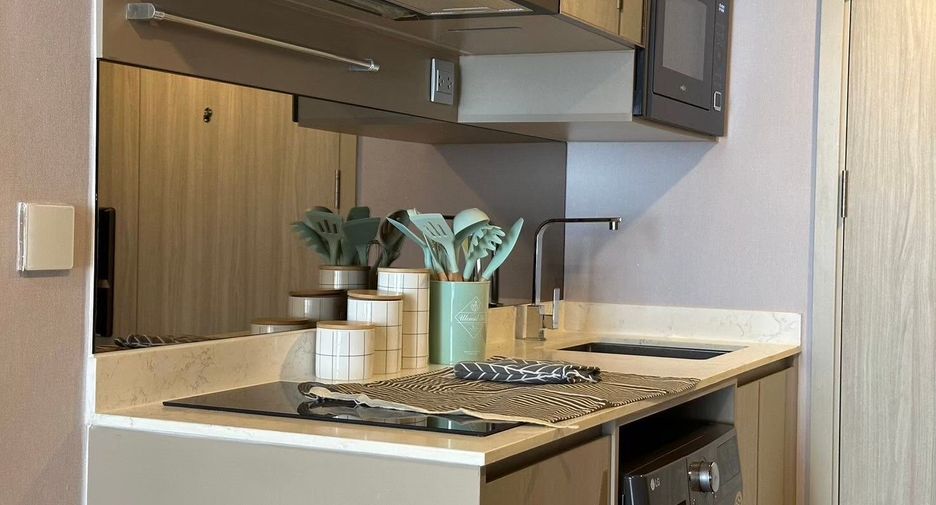 For sale 1 bed condo in Ratchathewi, Bangkok