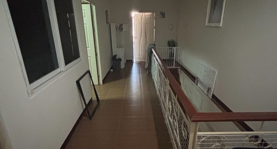 For sale 3 bedrooms townhouse in Min Buri, Bangkok