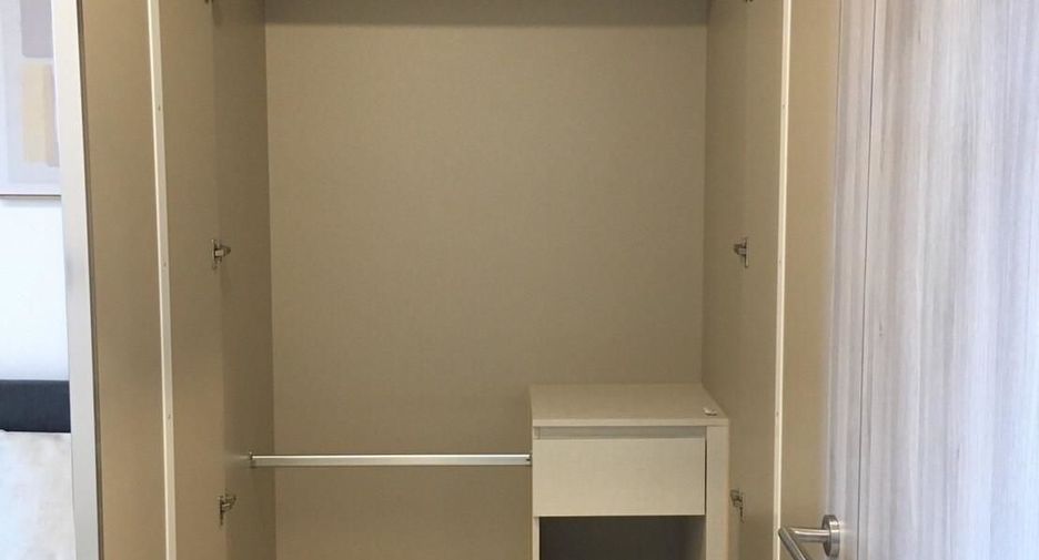 À vendre 1 chambre condo à Sathon, Bangkok