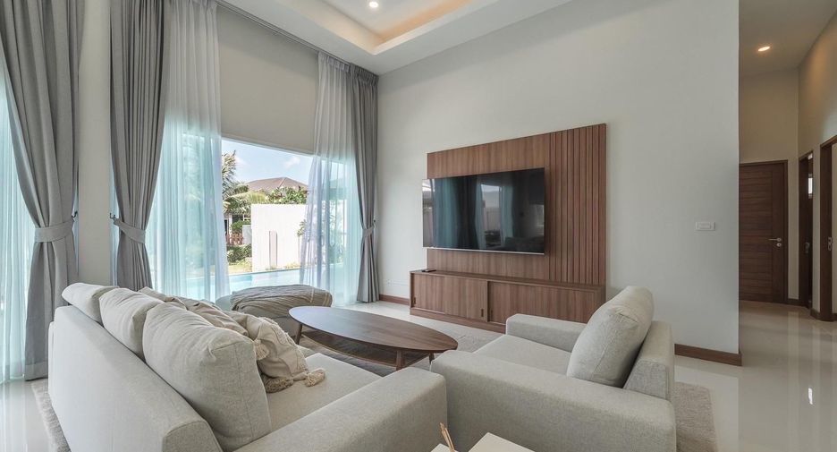 For sale 4 bedrooms villa in Thalang, Phuket