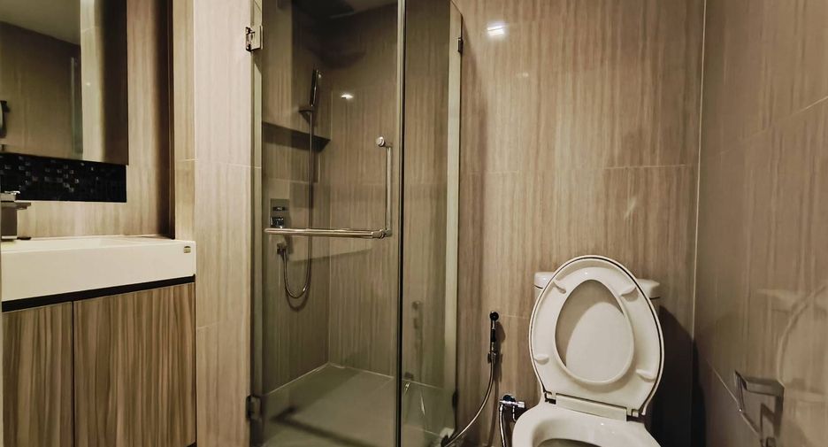 For sale and for rent 2 bedrooms condo in Watthana, Bangkok