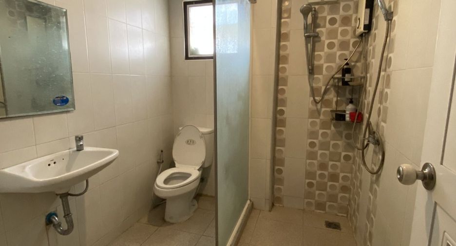 Casa en venta de 10 habitaciones en Thawi Watthana, Bangkok