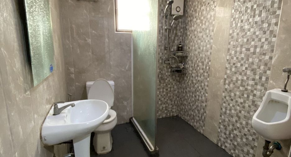 Casa en venta de 10 habitaciones en Thawi Watthana, Bangkok