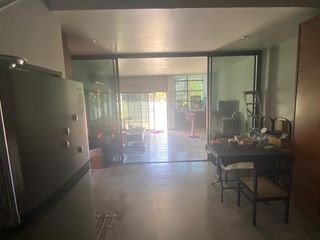 For sale 4 bedrooms townhouse in Phra Khanong, Bangkok