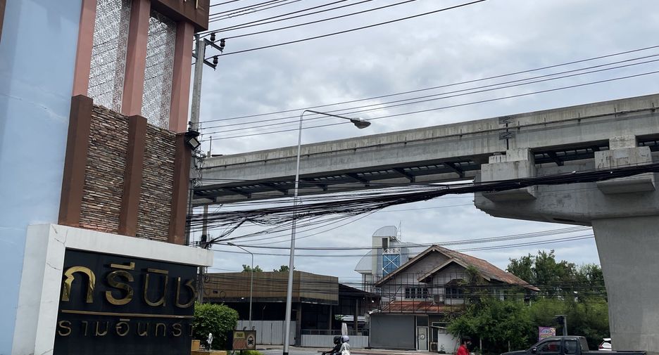For sale 3 bedrooms house in Khan Na Yao, Bangkok