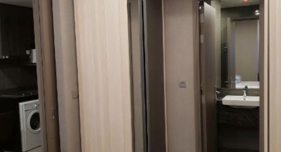 Condo en alquiler de 1 habitaciones en Bang Rak, Bangkok