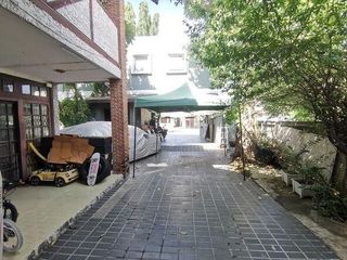 Casa en venta de 6 habitaciones en Phra Khanong, Bangkok