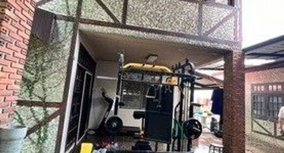 Продажа 6 спальни дом в Пхра Кханонг, Бангкок