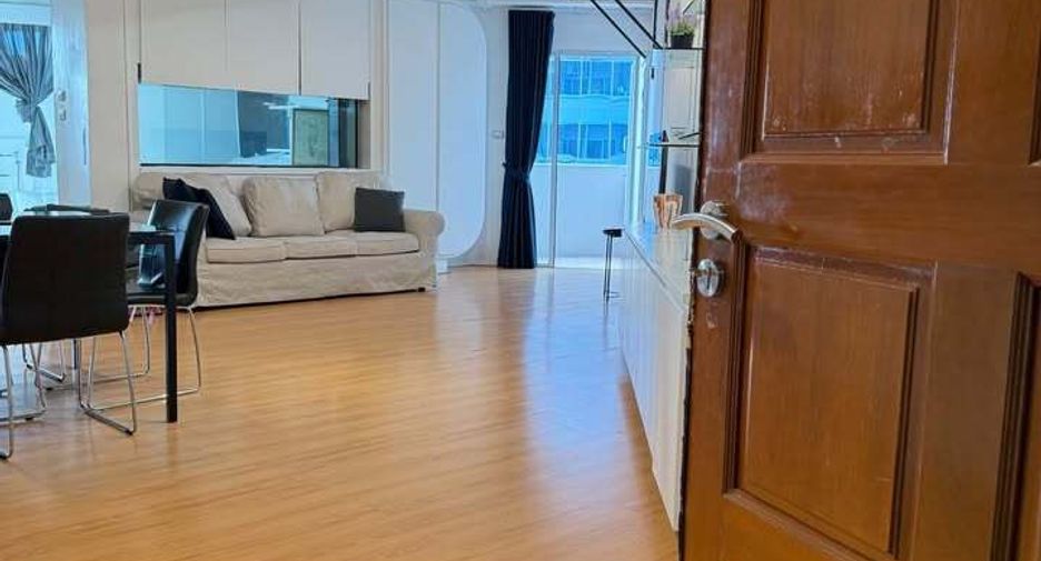 For rent 1 bed condo in Watthana, Bangkok