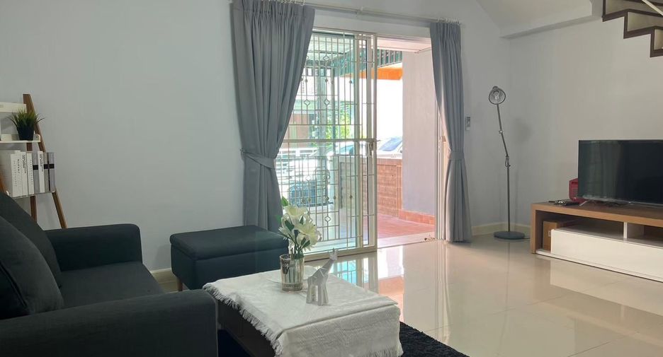 For rent 3 bedrooms townhouse in Mueang Phuket, Phuket