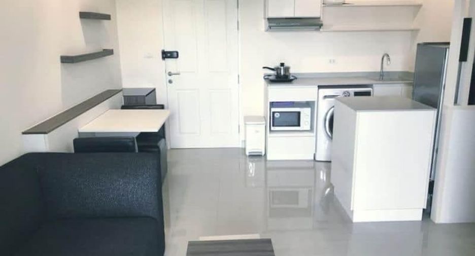 For rent 1 bed condo in Phra Khanong, Bangkok