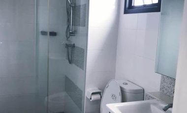 Аренда 1 кровать кондо в Пхра Кханонг, Бангкок