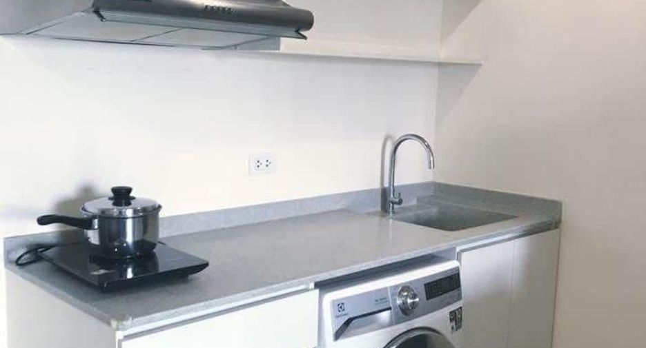 For rent 1 bed condo in Phra Khanong, Bangkok
