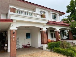 Продажа 4 спальни дом в Mueang Samut Prakan, Самутпракан