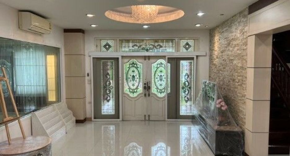 Продажа 4 спальни дом в Mueang Samut Prakan, Самутпракан