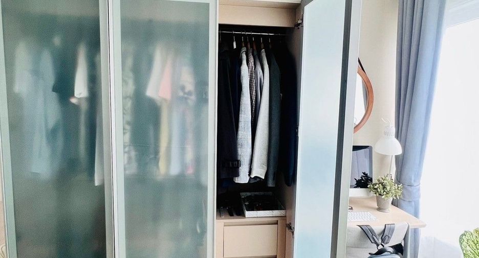 For sale 2 ベッドルーム condo in Huai Khwang, Bangkok